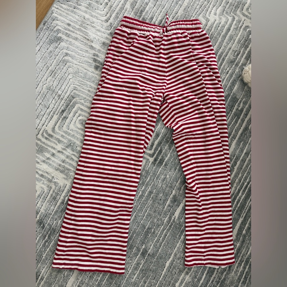 Daily drills red strips pants